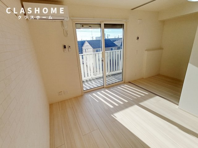 Ｓｙｍｐｈｏｎｙ　　刈谷市近郊の賃貸はクラスホーム刈谷店の居間・リビング|同物件の別部屋になります。