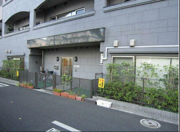 【エントランス】