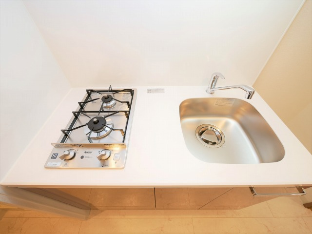 プレサンス堺筋本町駅前シェルのキッチン