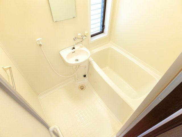 ハイツサンマルクの浴室