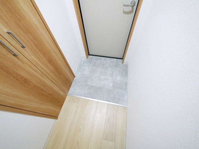 クレアール堺町Ⅰの玄関|シンプルで使いやすい玄関です