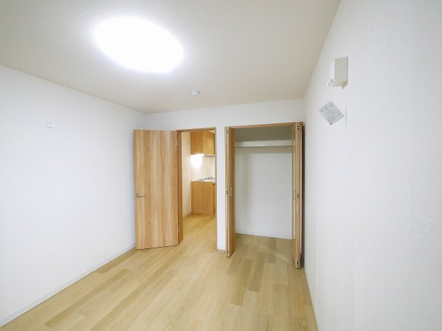 クレアール堺町Ⅰの洋室|きれいな洋室です