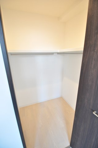 大阪市都島区内代町１丁目の賃貸マンションの収納