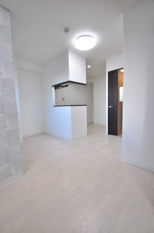 大阪市都島区内代町１丁目の賃貸マンションの居間・リビング