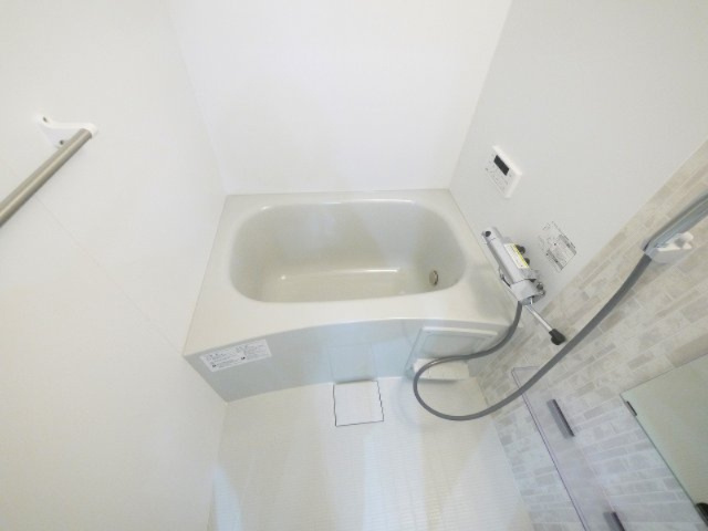クレアール堺町Ⅰの浴室|日々の疲れを癒すお風呂付です