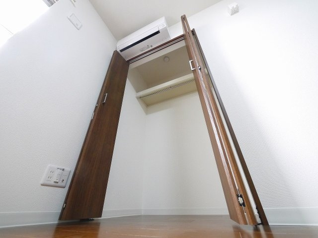 クレアール堺町Ⅰの収納|便利な収納スペースです