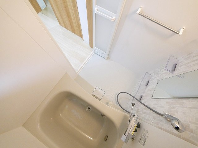 クレアール堺町Ⅰの浴室|コンパクトで使いやすいお風呂です