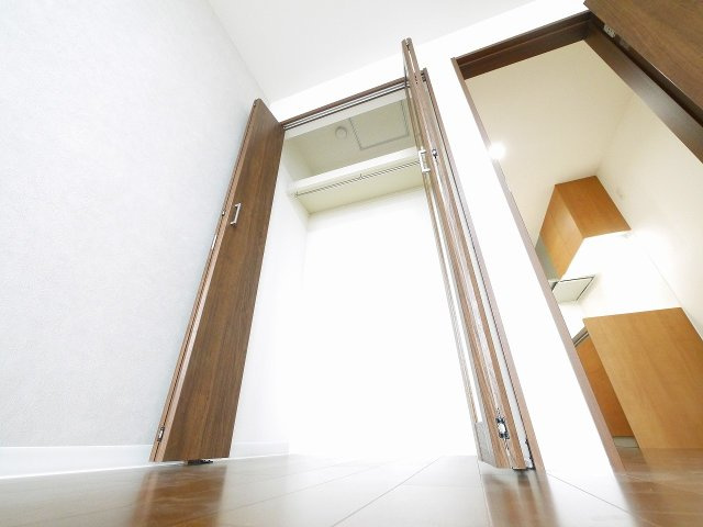 クレアール堺町Ⅰの収納|たっぷりとした収納スペースです