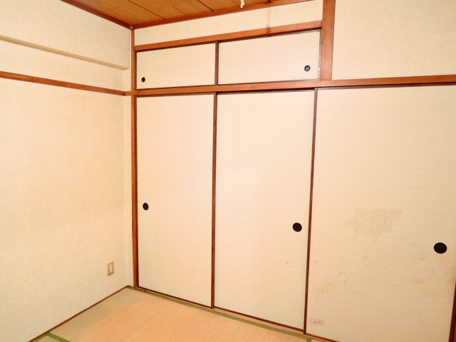 ハイツ81の収納