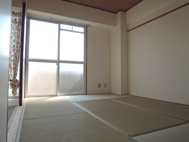 ハイツ81の寝室