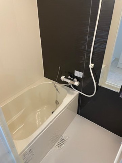 【浴室】 | 西三国3丁目　中古戸建て