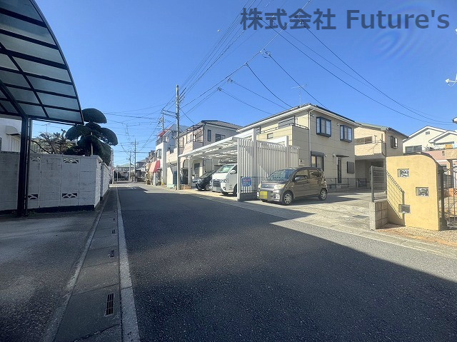 三郷市戸ケ崎5丁目　中古戸建の前面道路含む現地写真|前面道路含む現地写真になります。