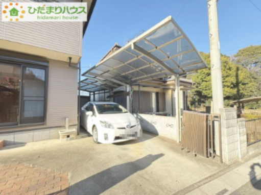 桶川市川田谷　中古一戸建ての駐車場