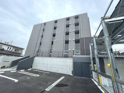 【外観】 | ラ・ルミエール | 落ち着いた雰囲気の外観です