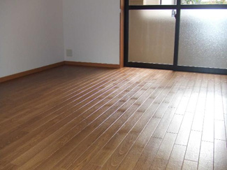 【内装】 | Tiare | 洋室（イメージ）