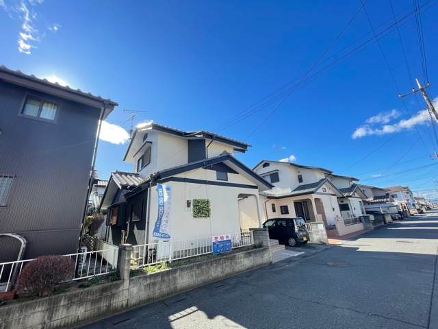 上里町七本木　中古780の前面道路含む現地写真