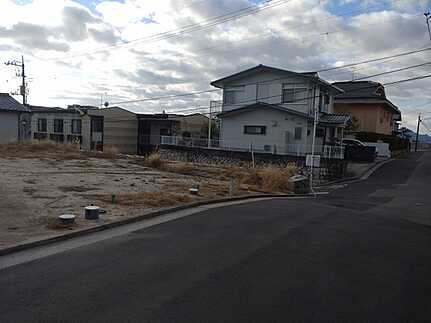 広島市西区井口4丁目　新築一戸建ての前面道路含む現地写真
