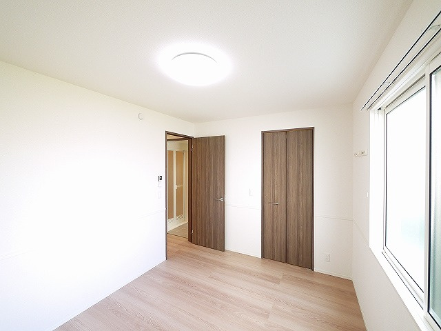 エアフォルクの洋室|広々とした洋室です