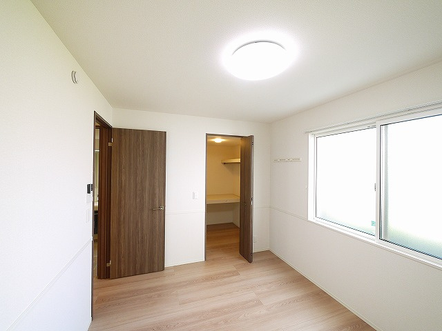 エアフォルクの洋室|きれいな洋室です