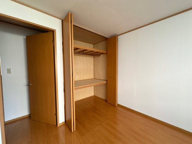 オークヒルズA棟の収納