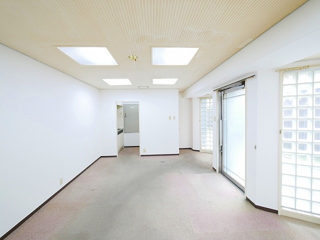 ヴィルドミール三条の内装