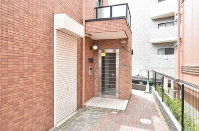 【エントランス】 | イーストコート　 | エントランス★