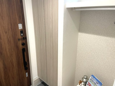 【その他】 | 山形市みはらしの丘建売住宅 | 大きいシューズクロークはどんどん増える靴を散らかさずに収納できます。