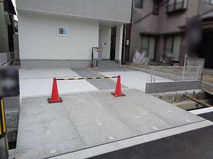 呉市広杭本町　新築一戸建て(全2棟)の駐車場