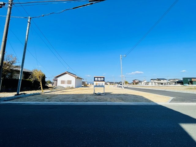 三潴町壱町原3区画分譲地の外観