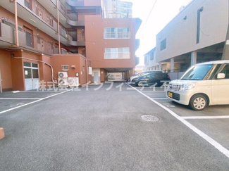 【駐車場】 | 駐車場に車を止められます