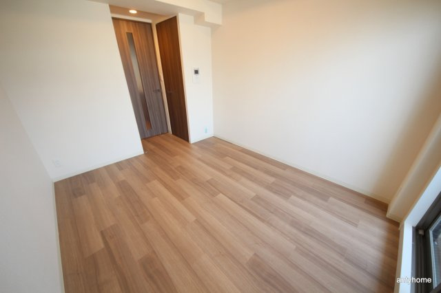 プレサンス扇町駅前　仲介手数料無料の居間・リビング