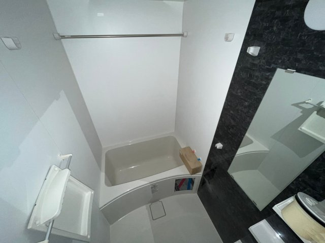 セレニテ神戸ミラクの浴室