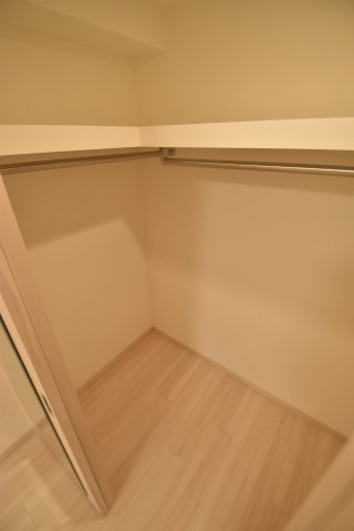 大阪市都島区内代町１丁目の賃貸マンションの収納