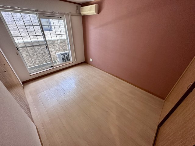 【寝室】 | アムール福
