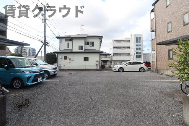 サンモール千葉寺の駐車場|カースペースがあります