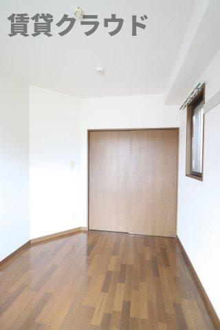 サンモール千葉寺の寝室|使い勝手のいい寝室です