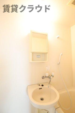 サンモール千葉寺の洗面所|コンパクトで使いやすい洗面所