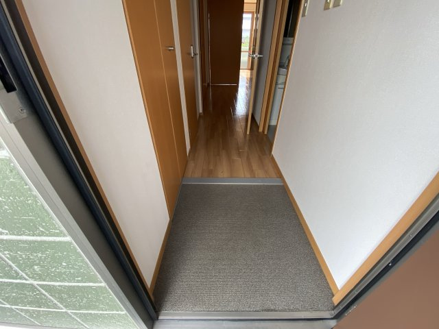 グリーンハイム鵤（管理）の玄関