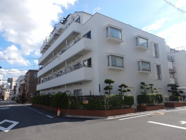 ライオンズマンション尾久の外観