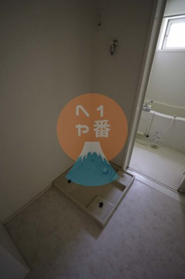 【設備】 | アルテール早川 | 室内洗濯機置き場です　※参考写真