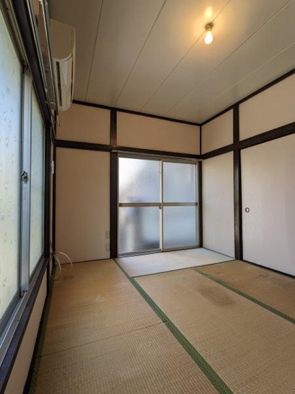 【居間・リビング】 | 新和荘 | 6帖和室