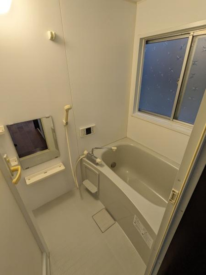 【浴室】 | 新和荘 | 追い焚き機能付きです