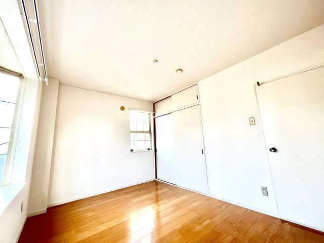 サントップタウンズ1号棟の居間・リビング|※別部屋参考写真