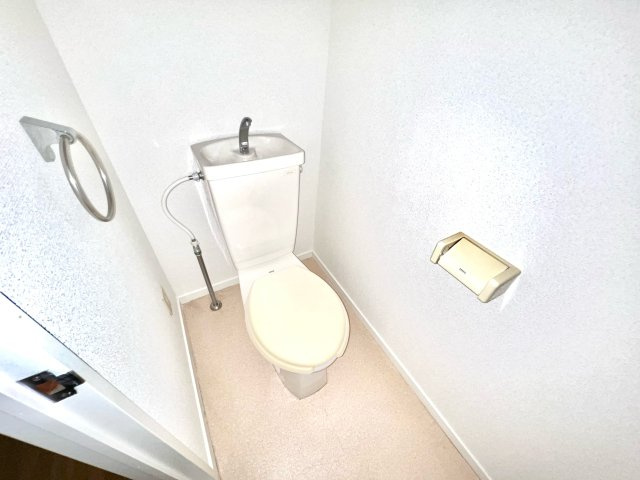 サントップタウンズ1号棟のトイレ|※別部屋参考写真
