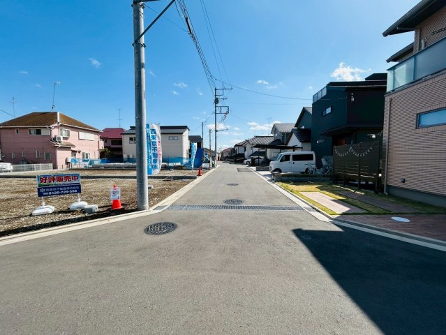 【最終一区画!!】ﾌﾟﾚｽﾃｨｱ草花　2期　8号区の前面道路含む現地写真