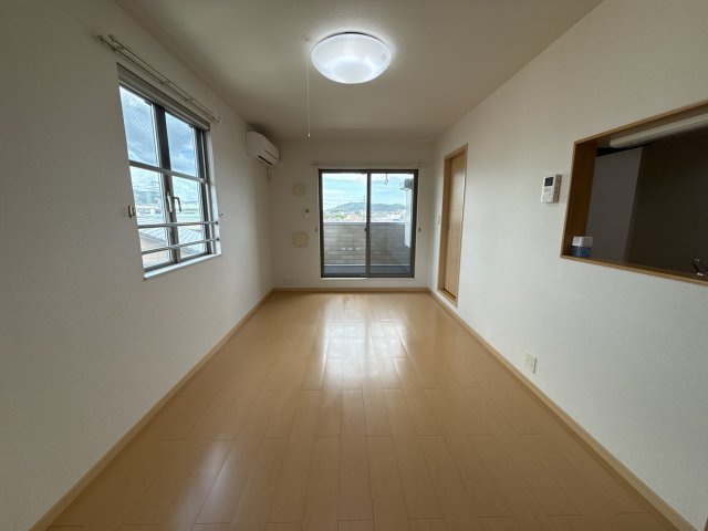 エスペランサⅡの居間・リビング