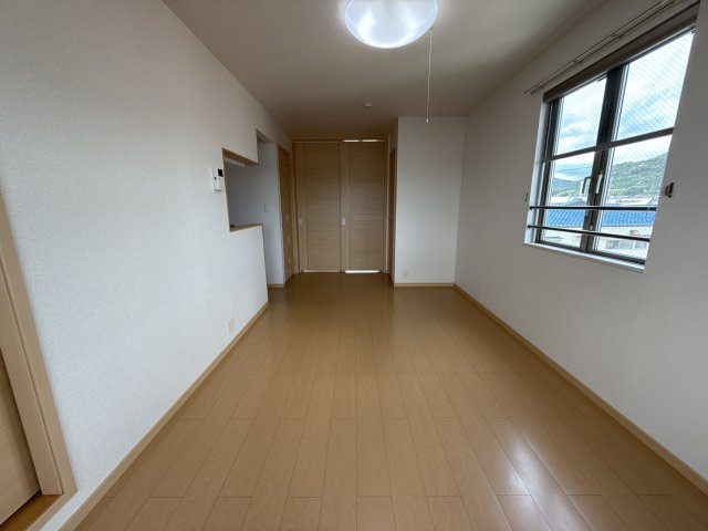 エスペランサⅡの居間・リビング