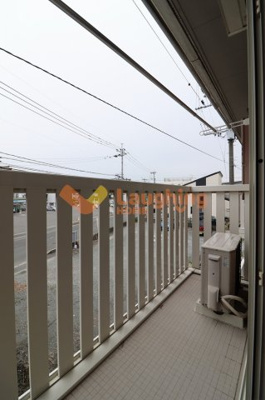 【バルコニー】 | グランモア | 開放的で明るい空間を演出してくれるバルコニーです