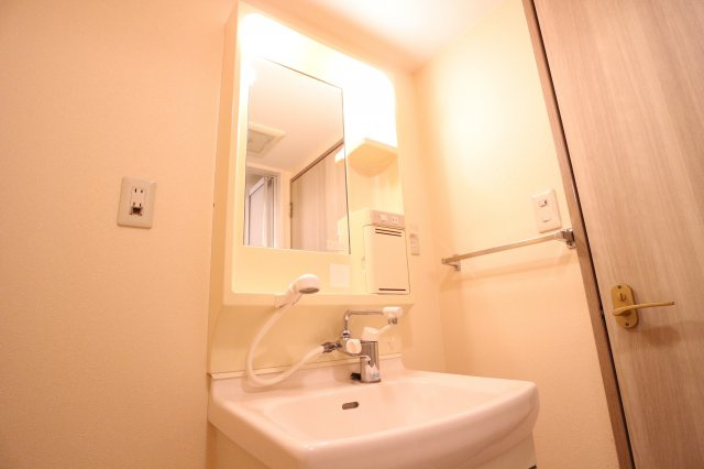 マッティーナ神戸壱番館の洗面所