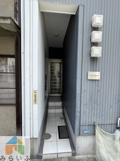 【エントランス】